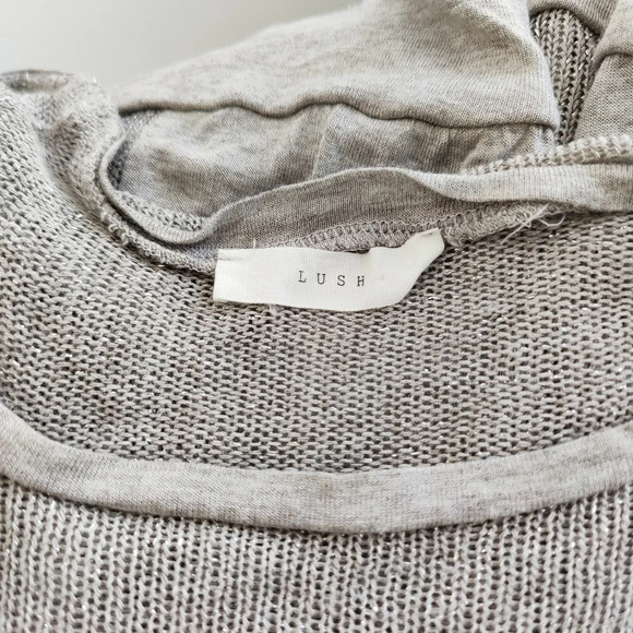 Lush Silver Metallic Top / LS / Pullover / Large - Picture 6 of 6